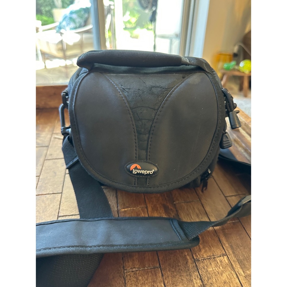 Lowepro Camera Bag Black Padded Shoulder Strap All Weather Cover Organizer Case